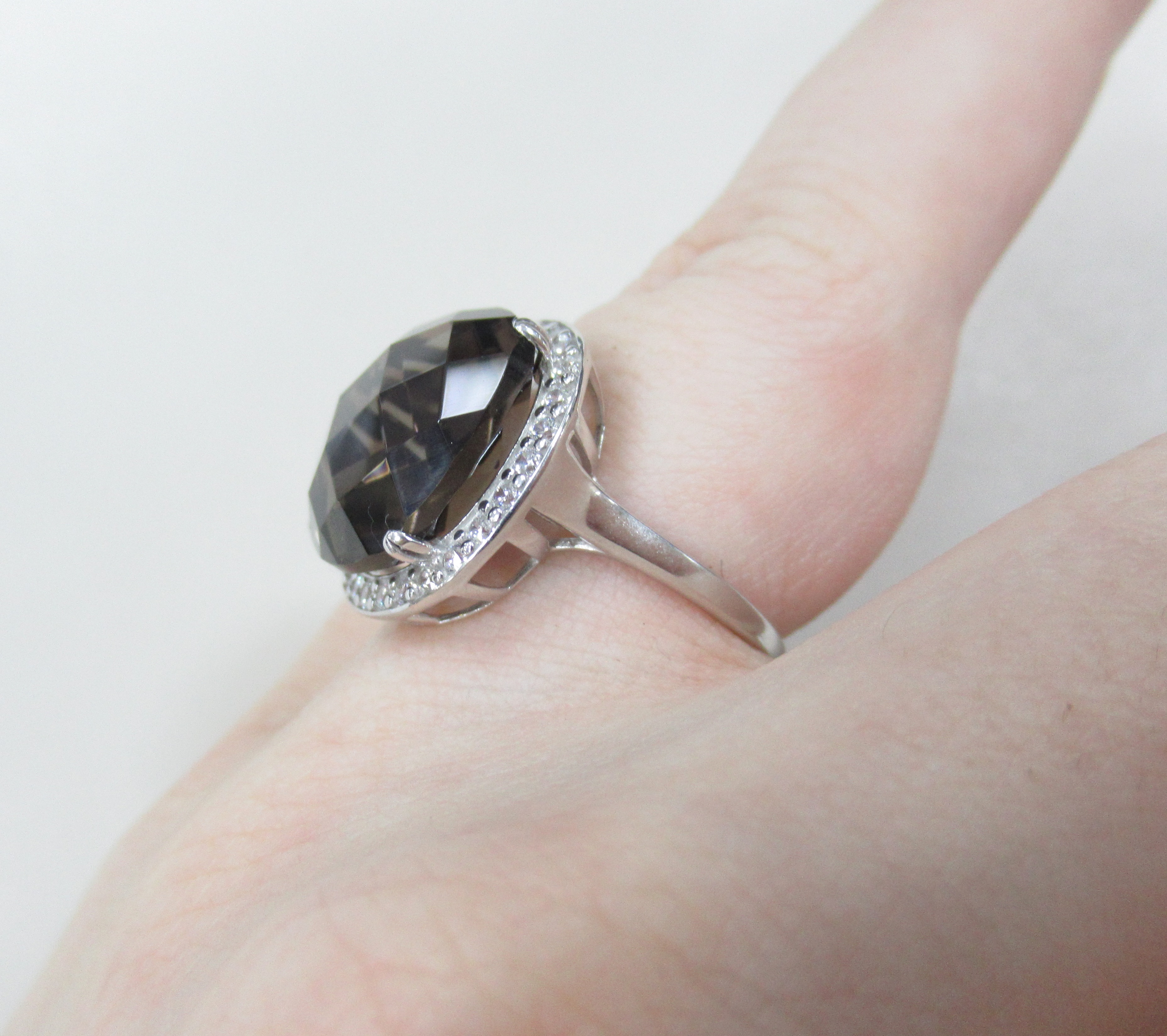 Серебряное кольцо с раухтопазом